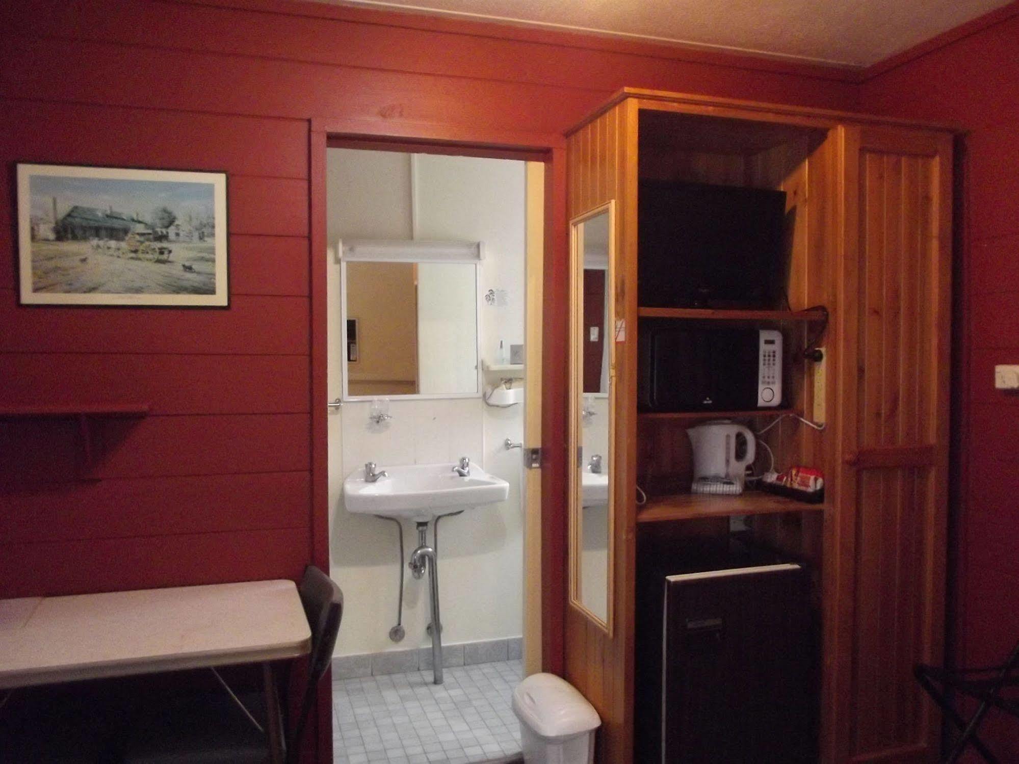 Red Cedar Motel Muswellbrook Esterno foto