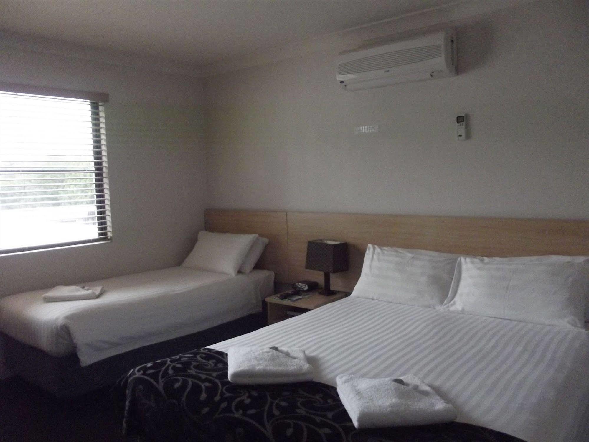 Red Cedar Motel Muswellbrook Esterno foto
