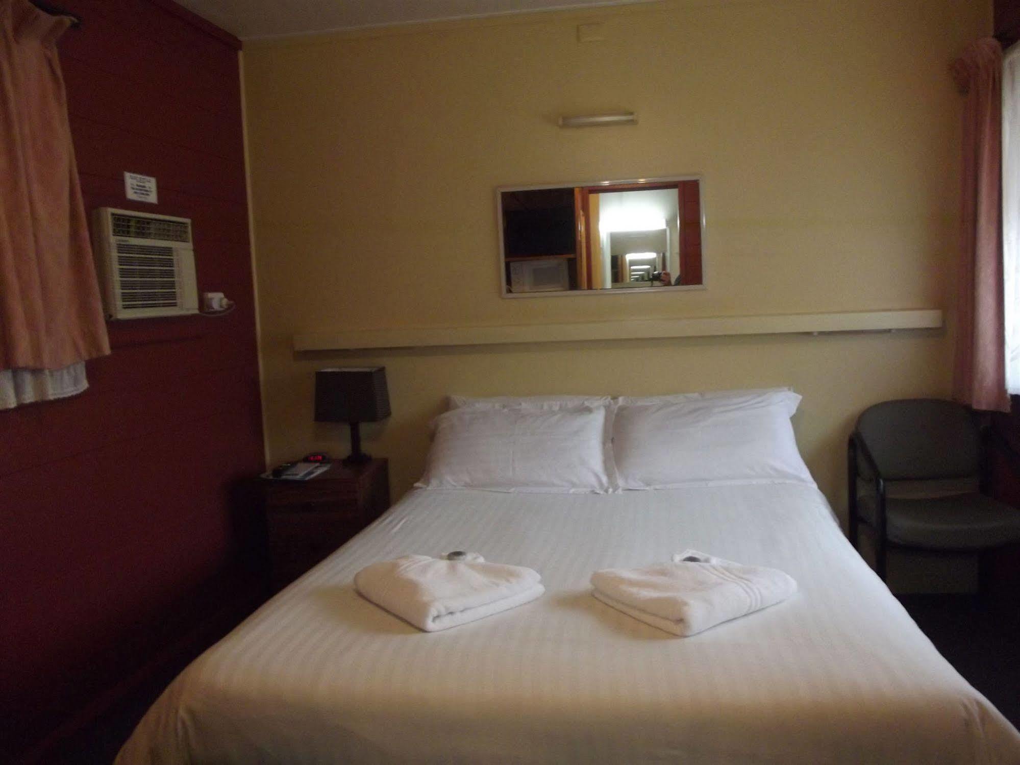 Red Cedar Motel Muswellbrook Esterno foto