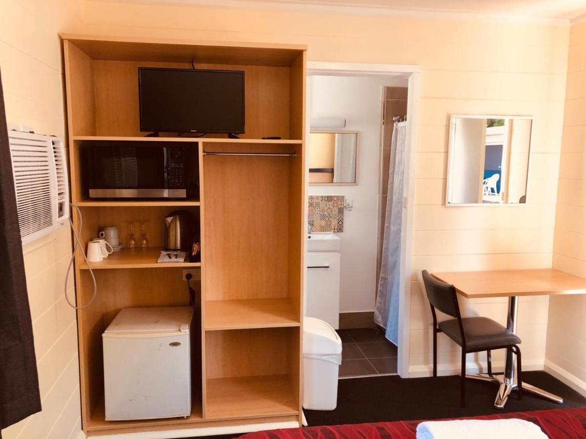 Red Cedar Motel Muswellbrook Esterno foto